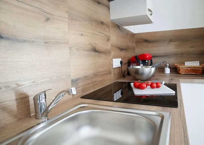 公寓 Geraeumige Dachgeschosswohnung